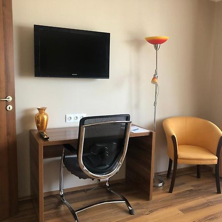 Cabrio Apart Hotel คลูจ-นาโปกา ภายนอก รูปภาพ