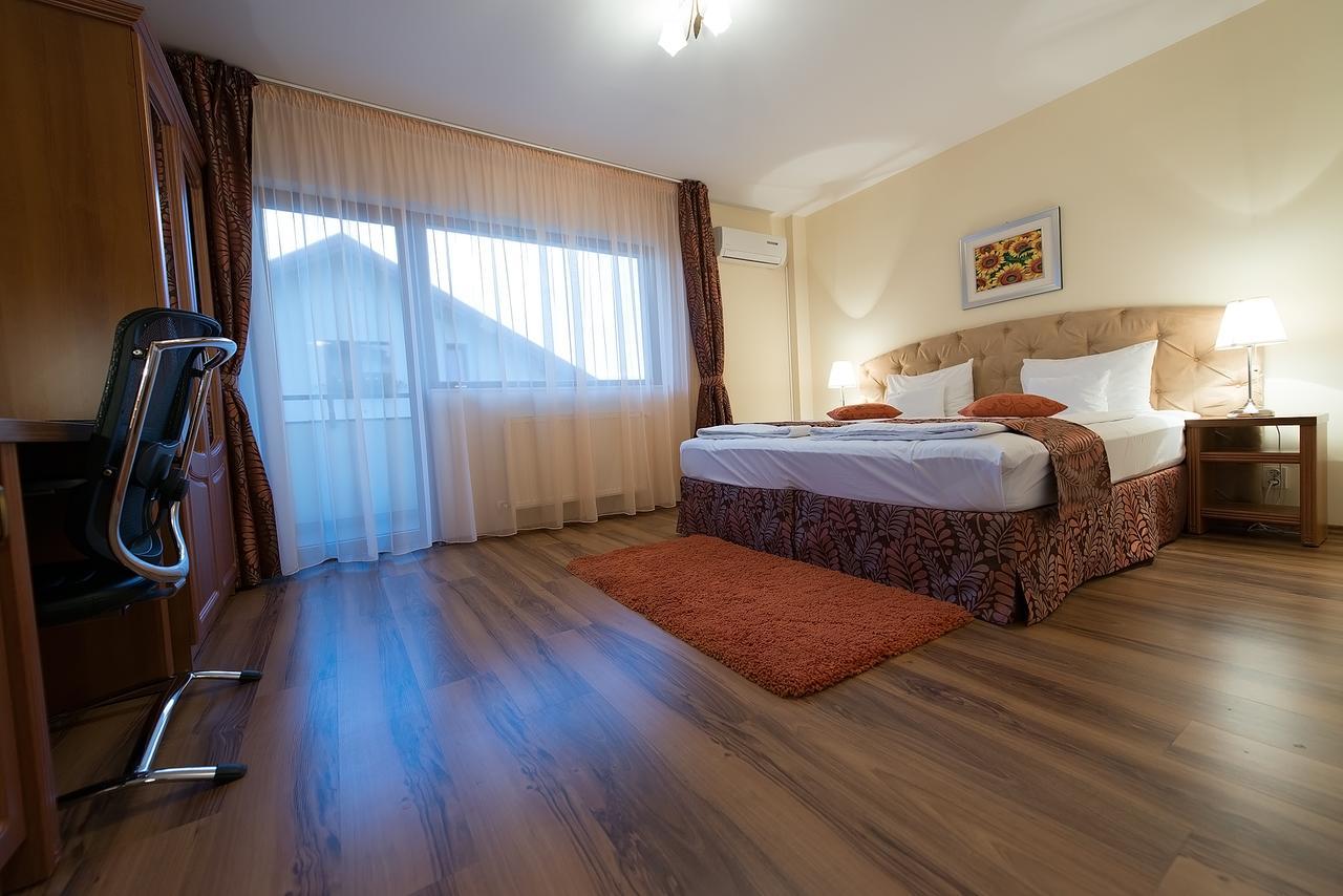 Cabrio Apart Hotel คลูจ-นาโปกา ภายนอก รูปภาพ